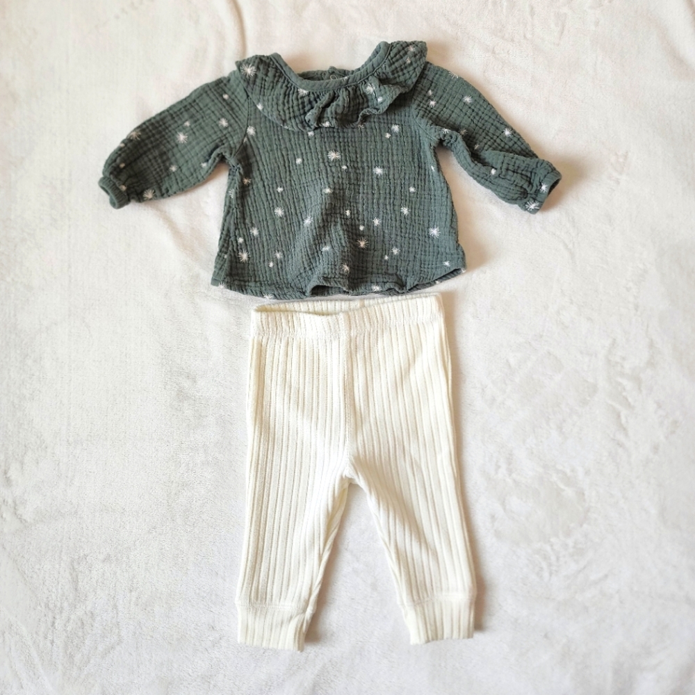 Grayson Collective Cozy Star Gauze Top & Leggings Set
